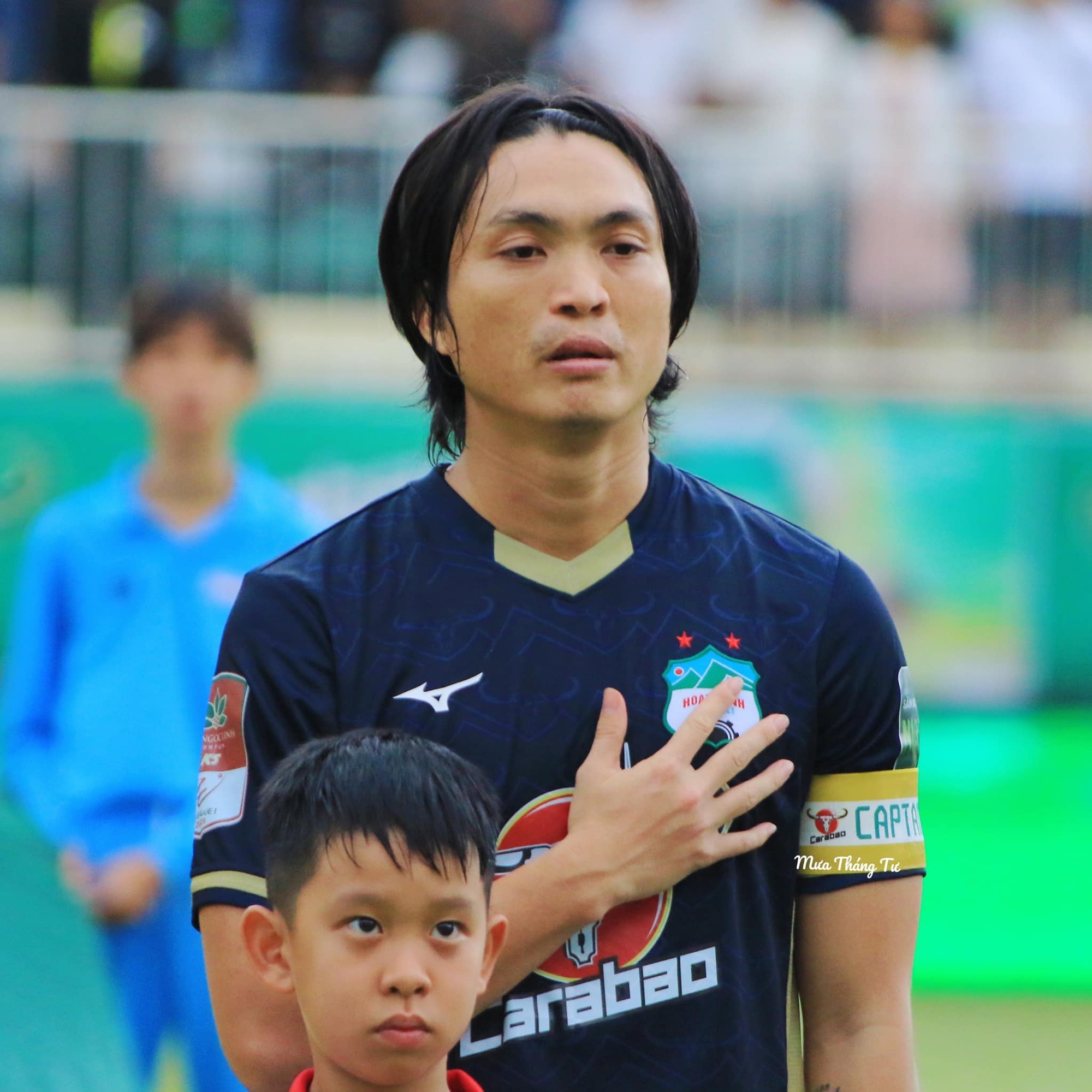 bau-duc-san-sang-chi-dam-de-giu-chan-tuan-anh-ton-bao-nhieu-toi-cung-chiu