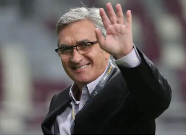 bao-tq-nham-lan-dua-tin-hlv-troussier-huong-luong-kech-xu-khien-hlv-park-bat-binh