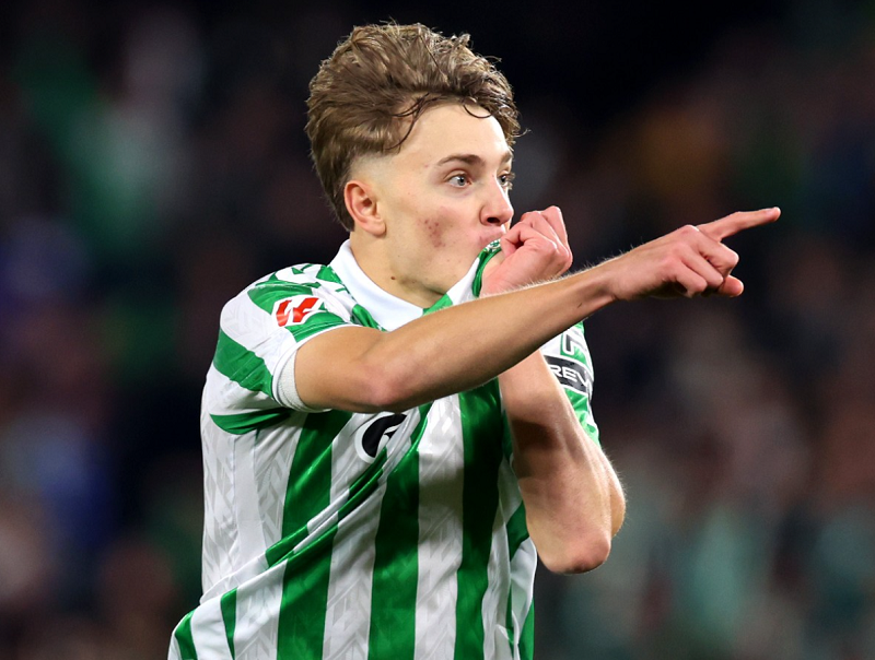 nong-arsenal-cho-chelsea-liverpool-hit-khoi-thuong-vu-rodriguez