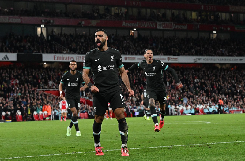 gianh-diem-truoc-liverpool-arsenal-khong-can-lo-viec-roi-khoi-top