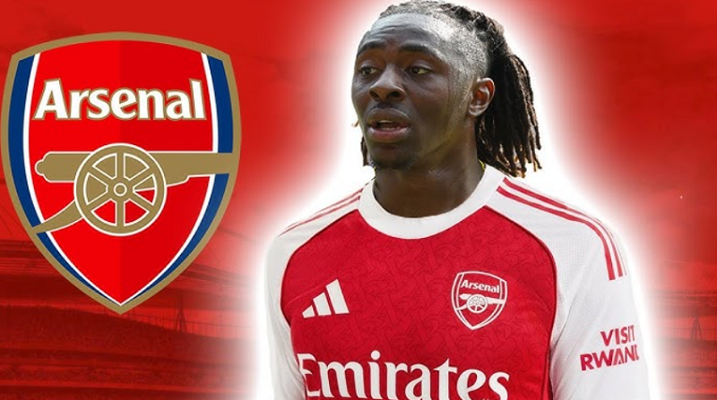 lo-dien-hinh-anh-cristhian-mosquera-trong-mau-ao-arsenal