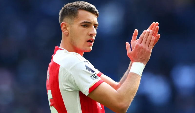 juventus-nham-jakub-kiwior-thay-lloyd-kelly-neu-chia-tay-trong-he-2025